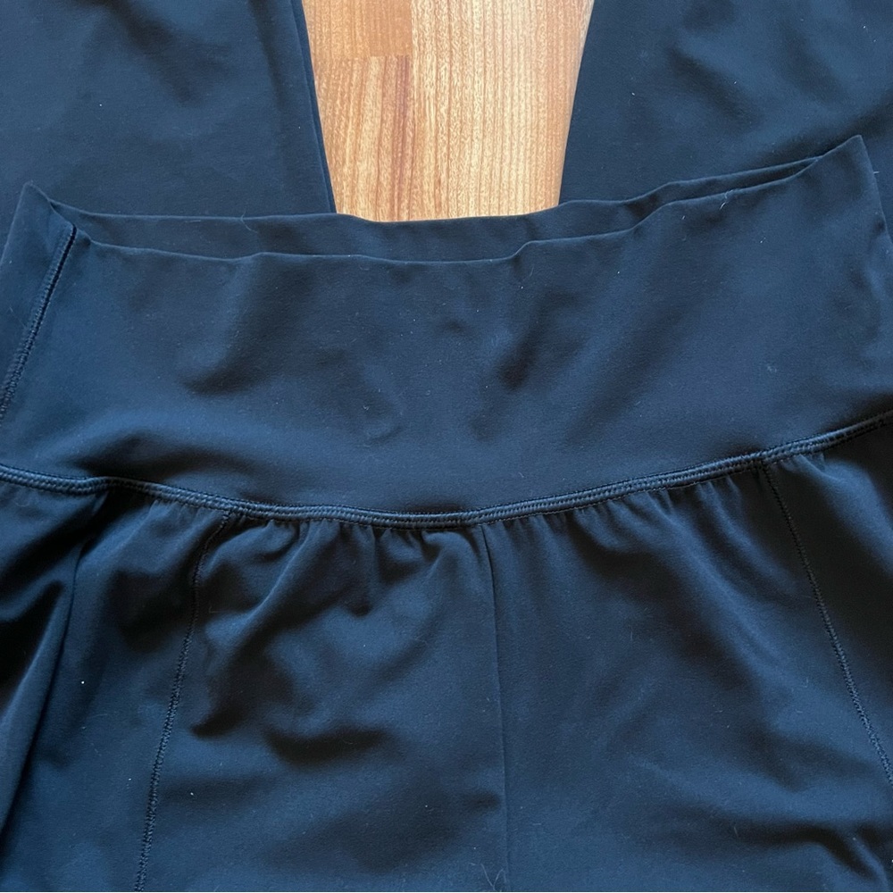 Athleta Salutation Cruise Jogger in Powervita Size Medium Black Stretchy 531288 - Picture 5 of 11